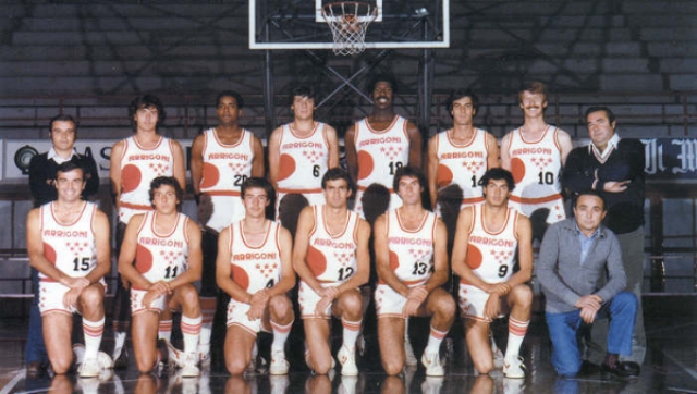 Mauro Cerioni con la maglia n.10 di Rieti